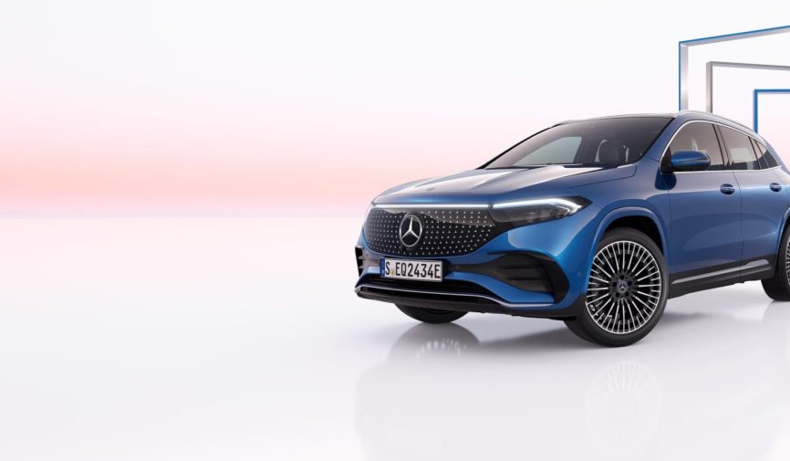 mercedes-benz-eqa-h243-stage-3840x3840-07-2023