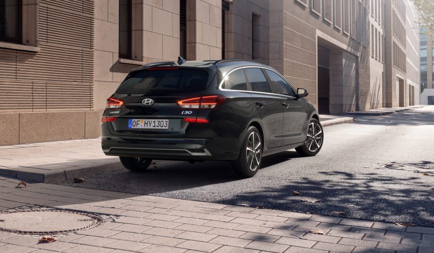 HYU_PD_WAGON_EViz_Env_A2B-AbyssBlackPearl_52910G4720_C04