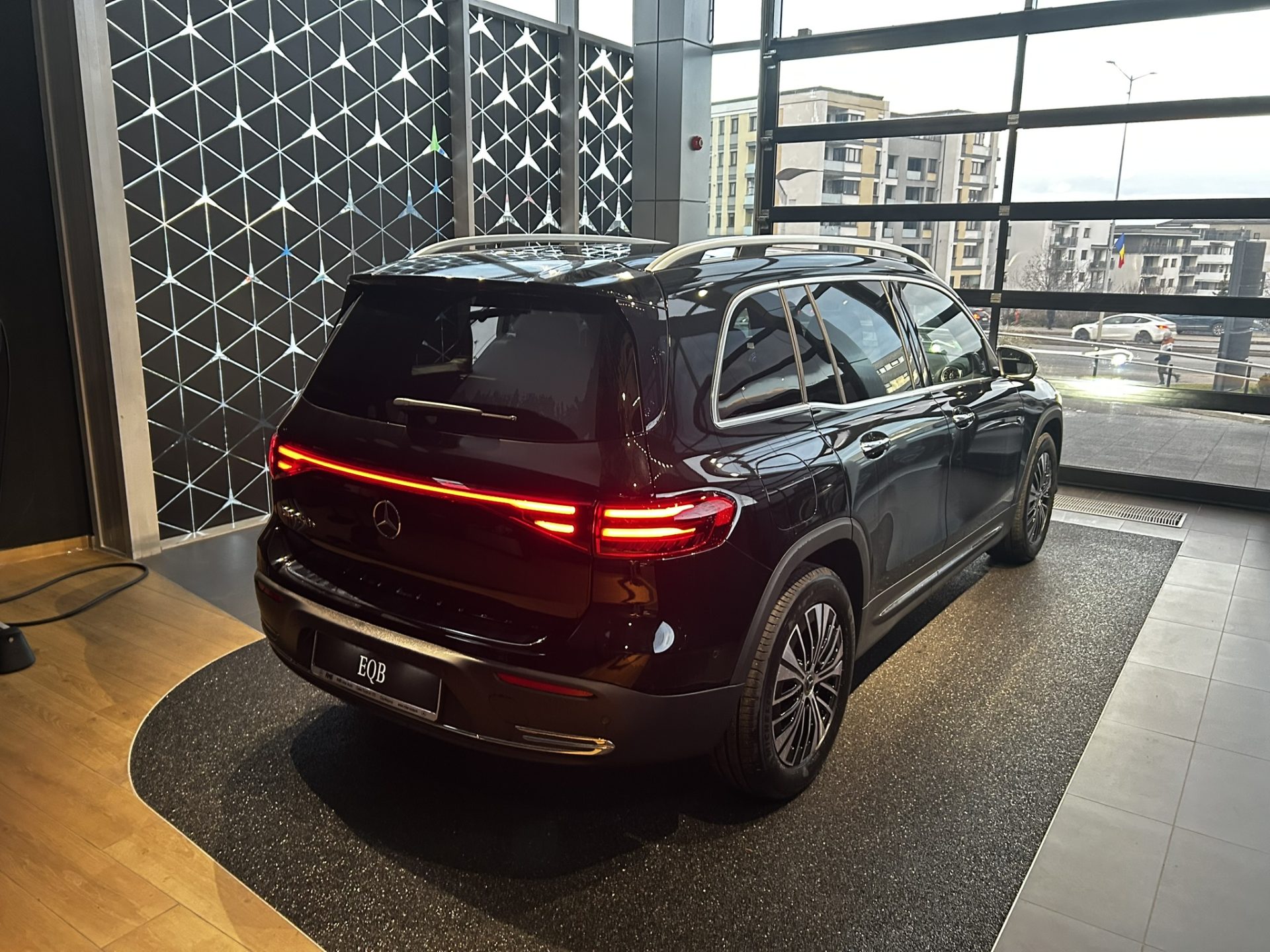 Mercedes-Benz EQB 250+