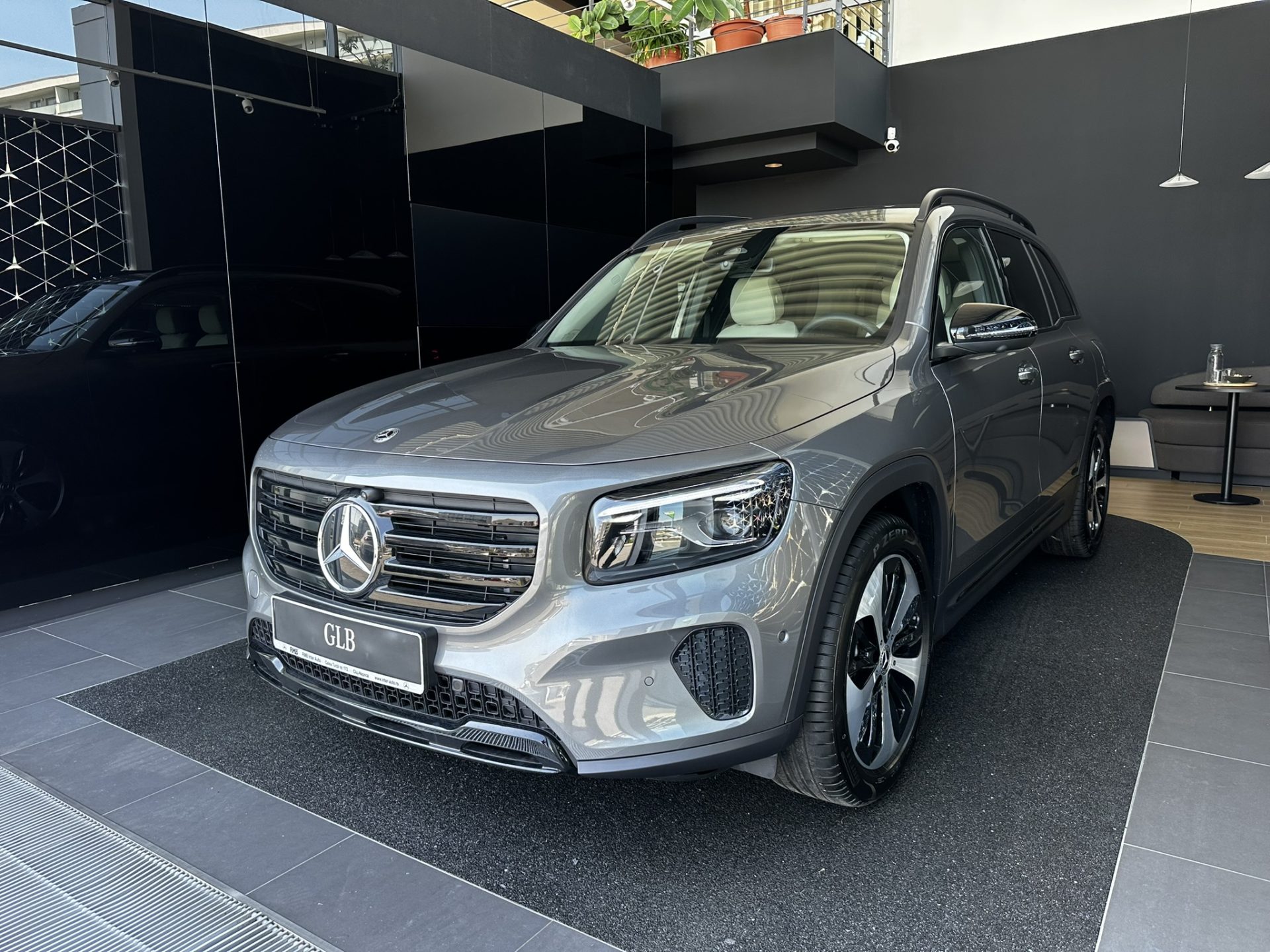 Mercedes-Benz GLB 220 4MATIC MHEV Aut