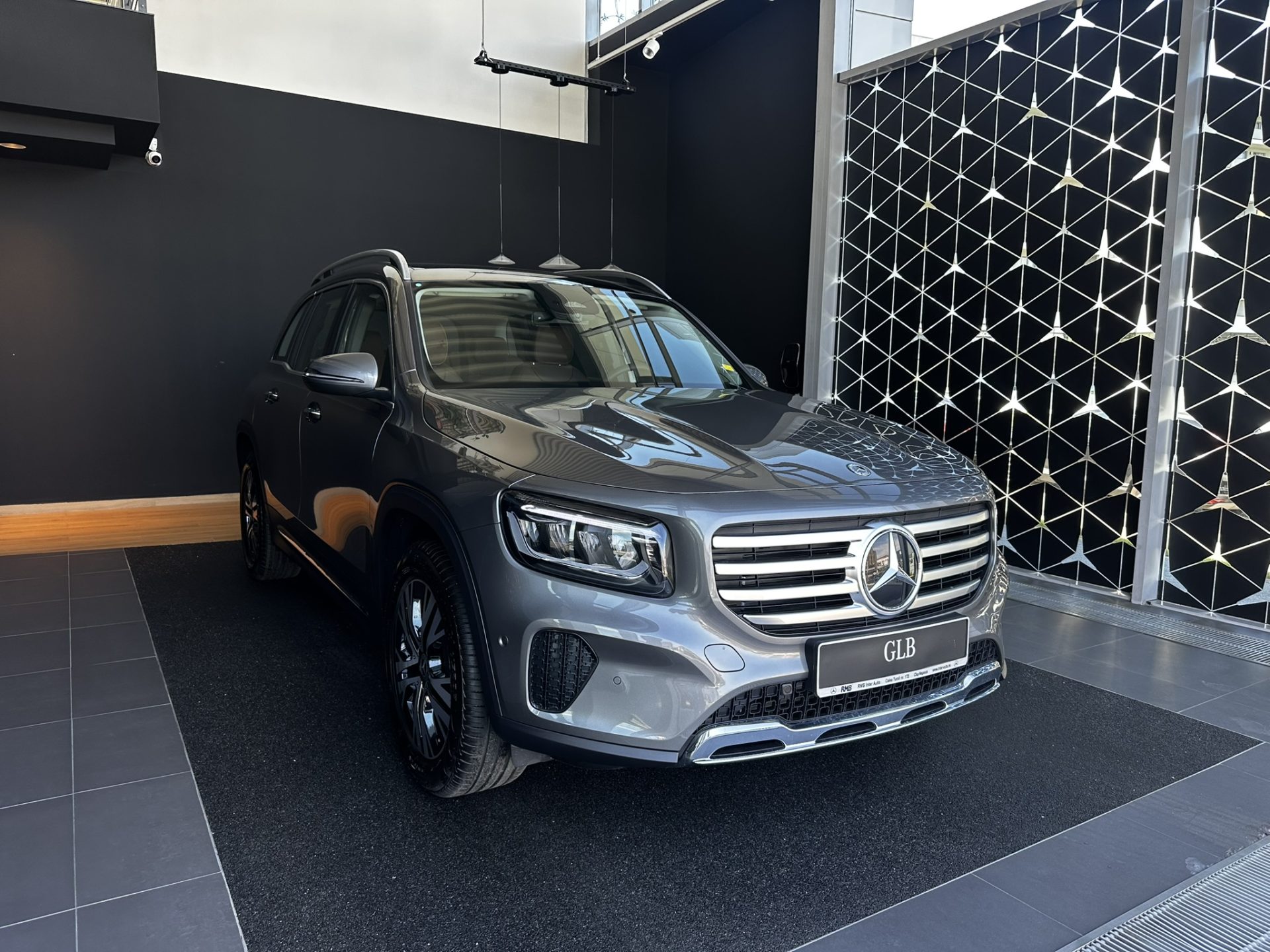 Mercedes-Benz GLB 220 4MATIC MHEV Aut