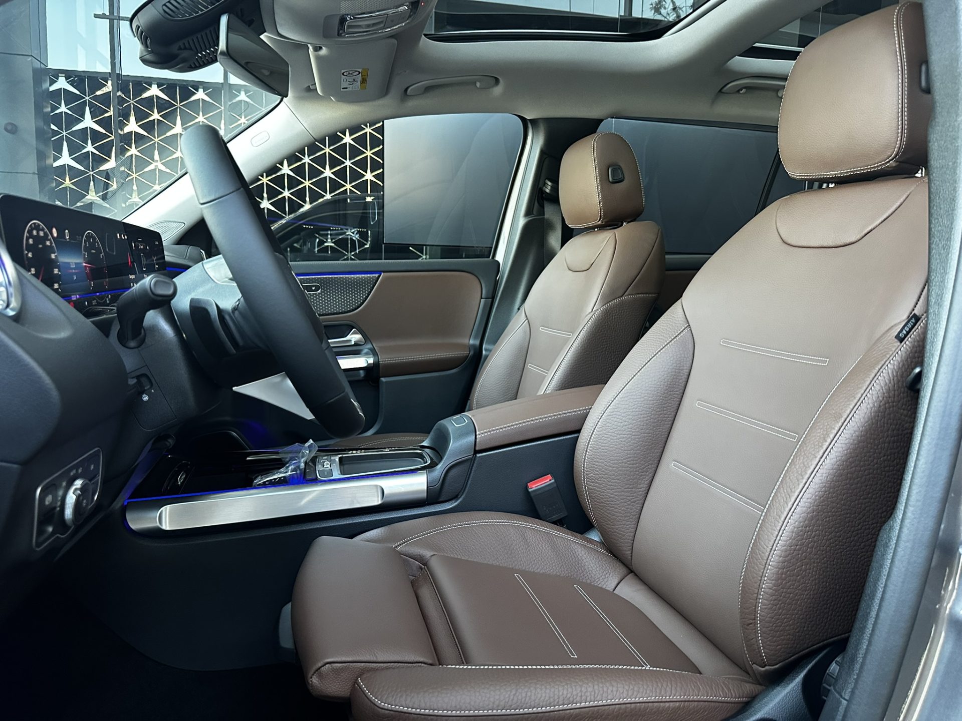 Mercedes-Benz GLB 220 4MATIC MHEV Aut