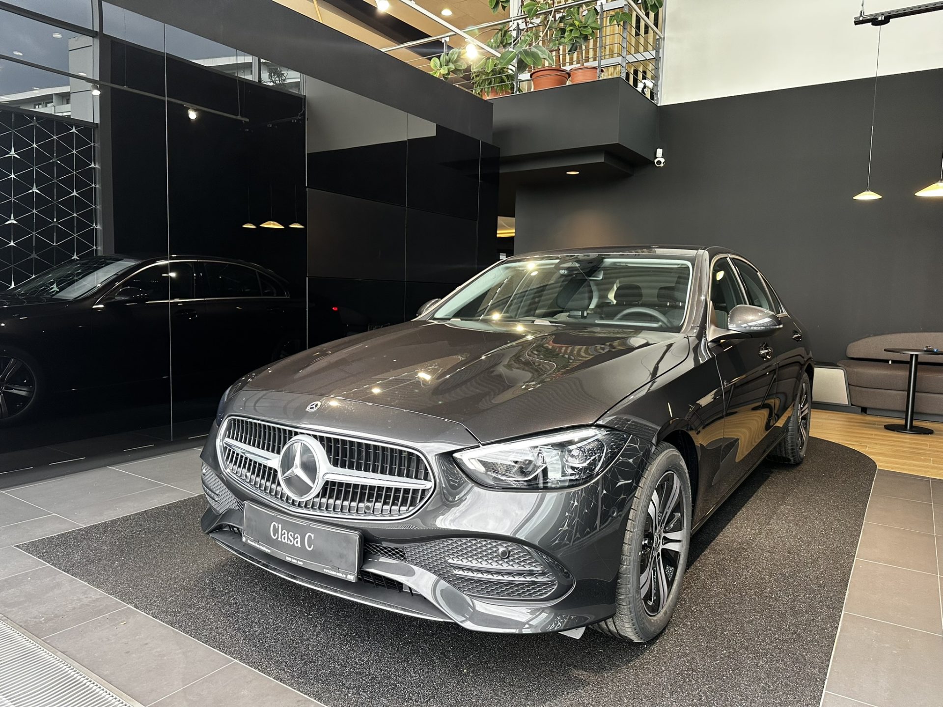 Mercedes-Benz Clasa C 180 MHEV