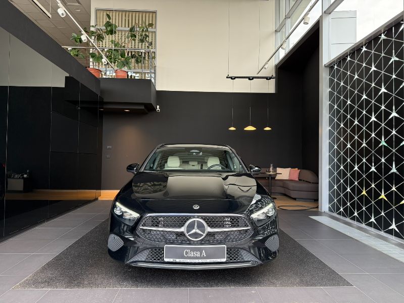 Mercedes-Benz Clasa A 200 MHEV 7G-DCT