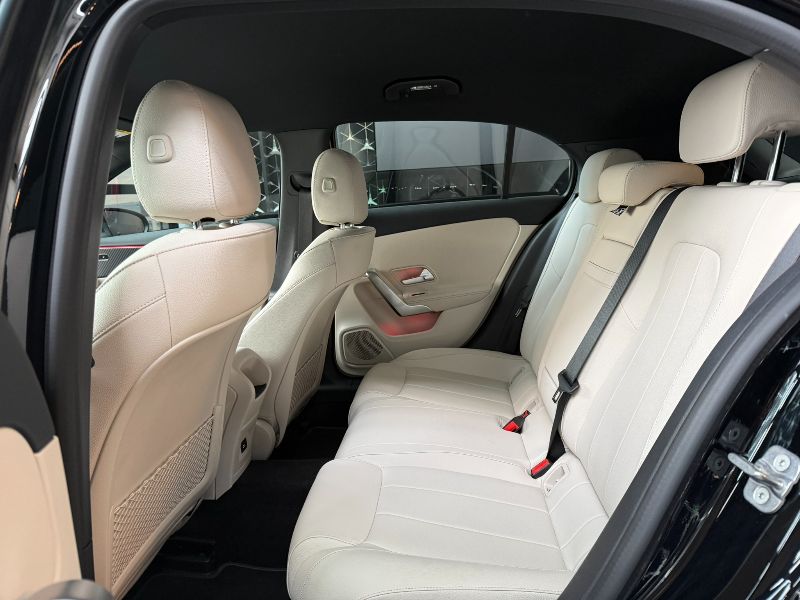 Mercedes-Benz Clasa A 200 MHEV 7G-DCT