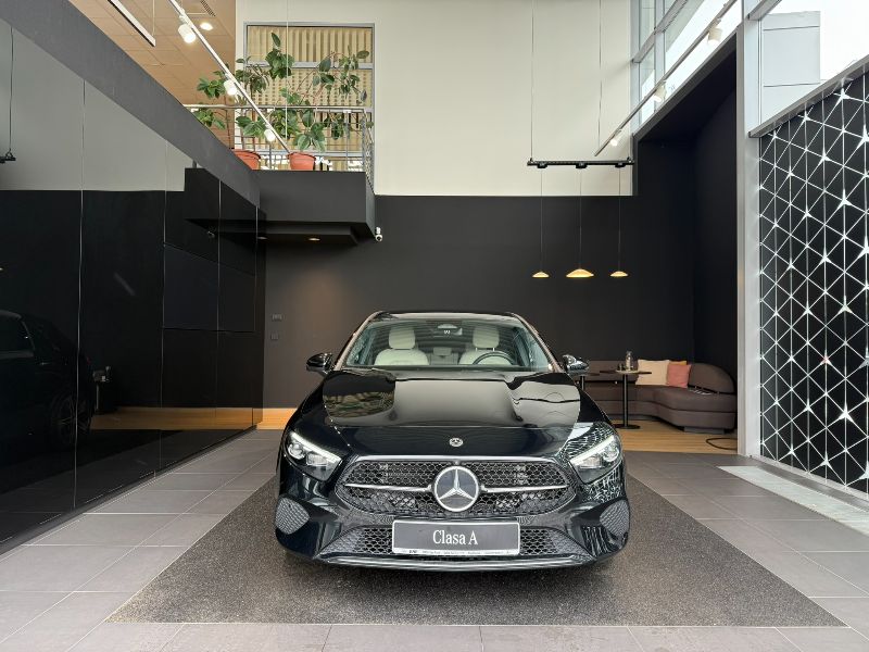 Mercedes-Benz Clasa A 200 MHEV 7G-DCT