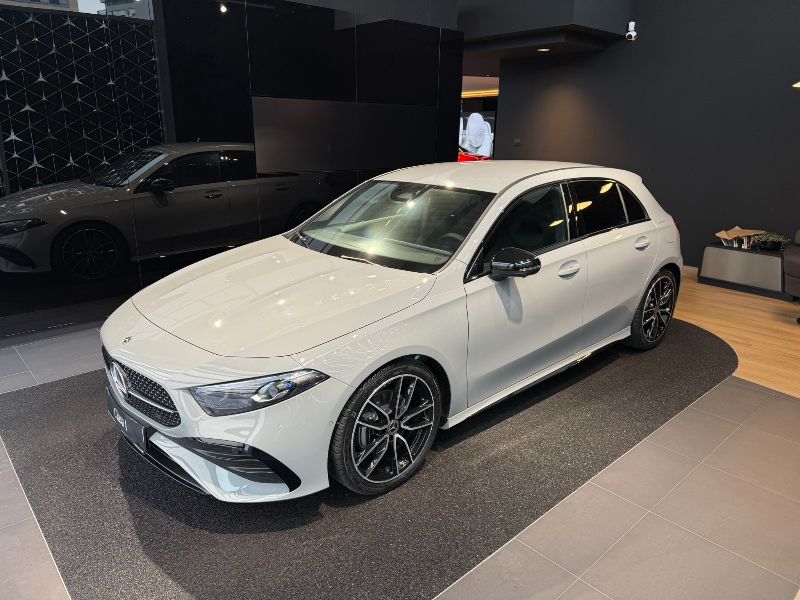 Mercedes-Benz Clasa A 200 Sedan MHEV 7G-DCT