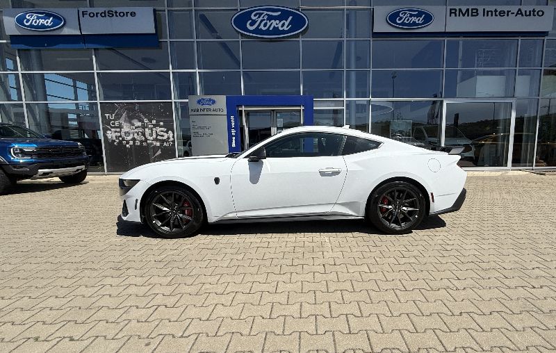 Ford Mustang 5.0 V8 Aut. Dark Horse