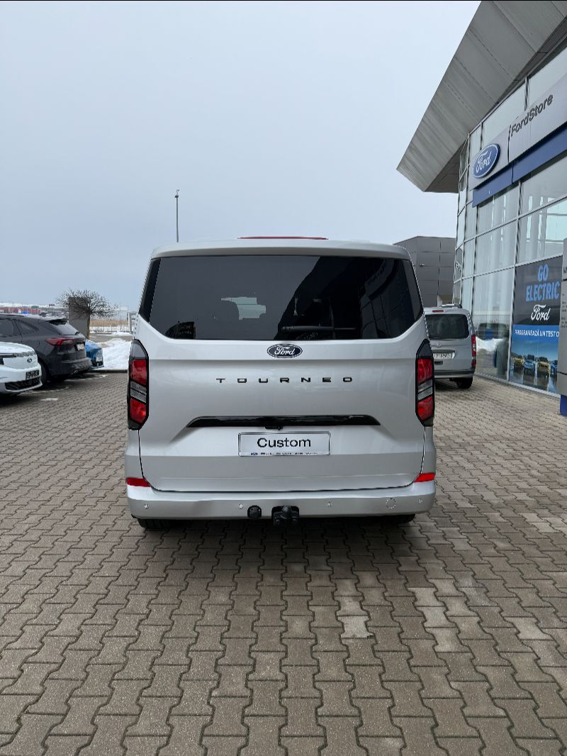 Ford Tourneo Custom