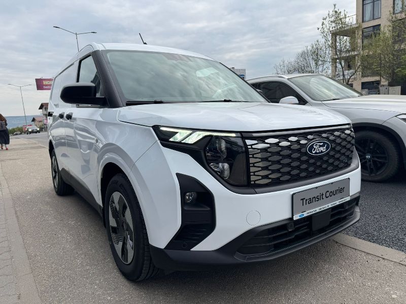 Ford TRANSIT COURIER EV