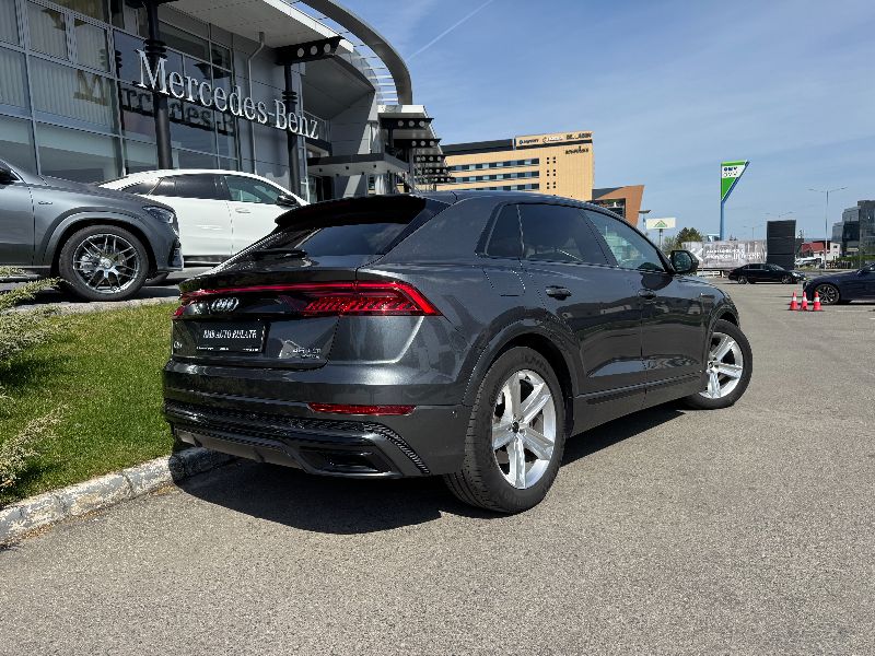 Audi Q8 45 TDI Quattro Tiptronic