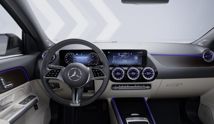 mercedes-benz-gla-h247-equipment-multimedia-hotspot-start-3302x1858-05-2025