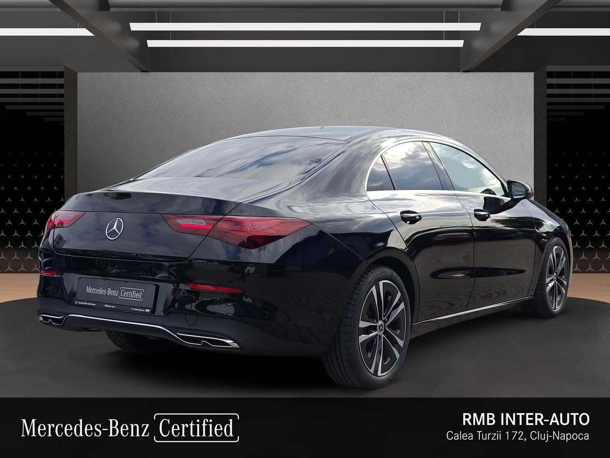 Mercedes-Benz CLA 180 7G-DCT Progressive Line Advanced
