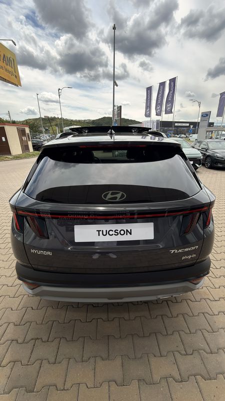 NEW TUCSON 1.6T-GDi 288CP Hybrid Plug-in 4WD 6AT Luxury