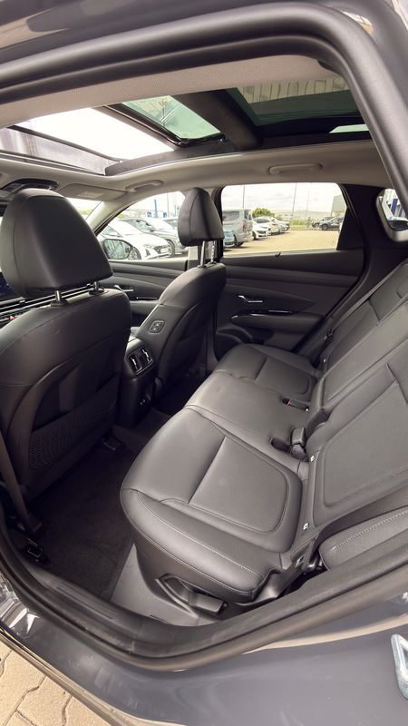 NEW TUCSON 1.6T-GDi 288CP Hybrid Plug-in 4WD 6AT Luxury