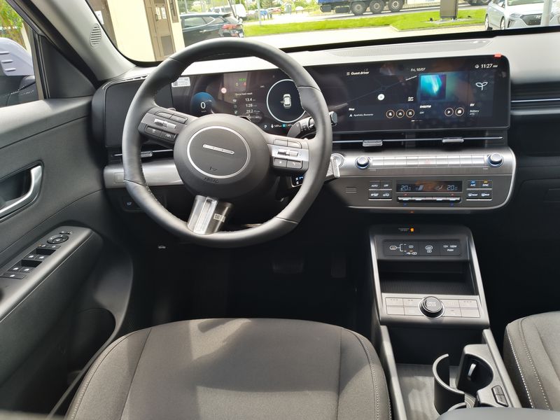 New Kona Electric 64.8kWh 204CP Premium