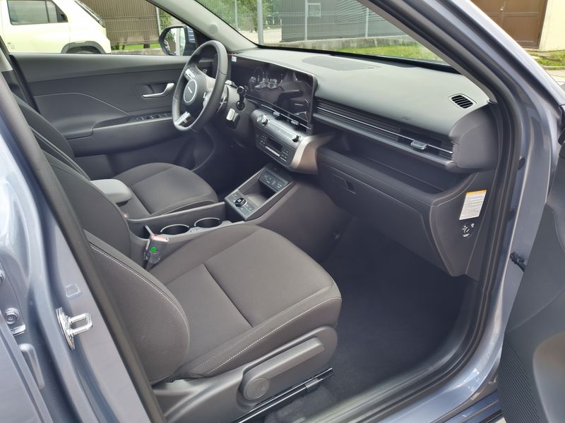 New Kona Electric 64.8kWh 204CP Premium